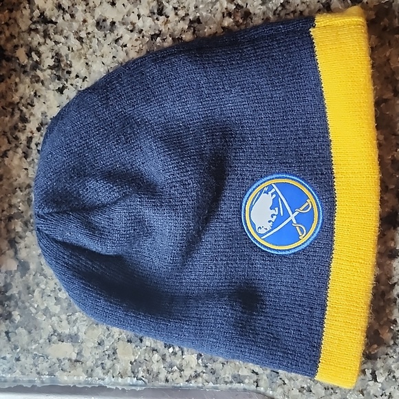 Sabres Labatt Blue Light Beanie - Picture 1 of 9